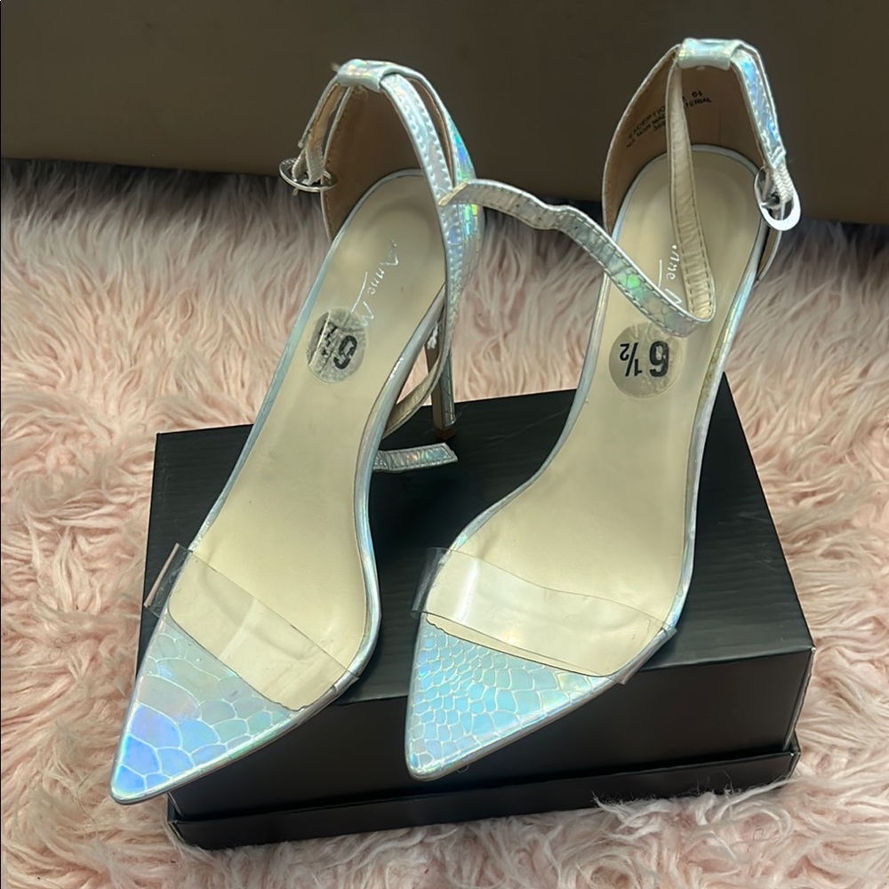 Anne Michelle Silver Stiletto Slingback Heels